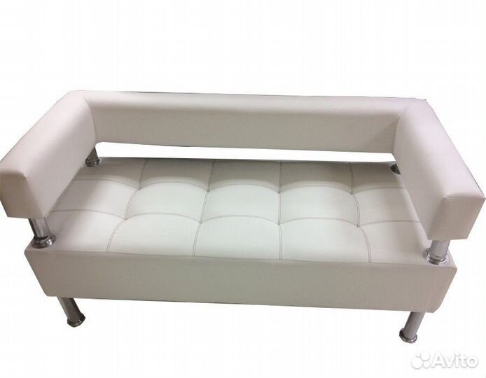 Офисный кожаный диван