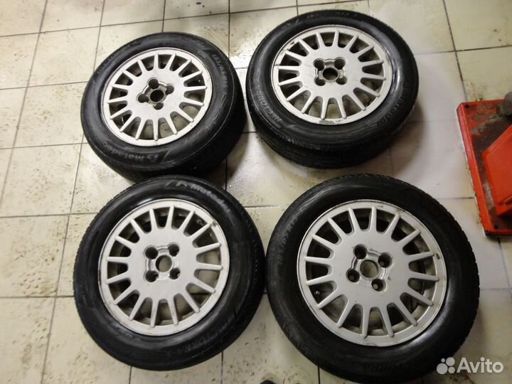 R15 Road Hugger Monarch Metric 185/65, PCD 4x100 DIA 56.6