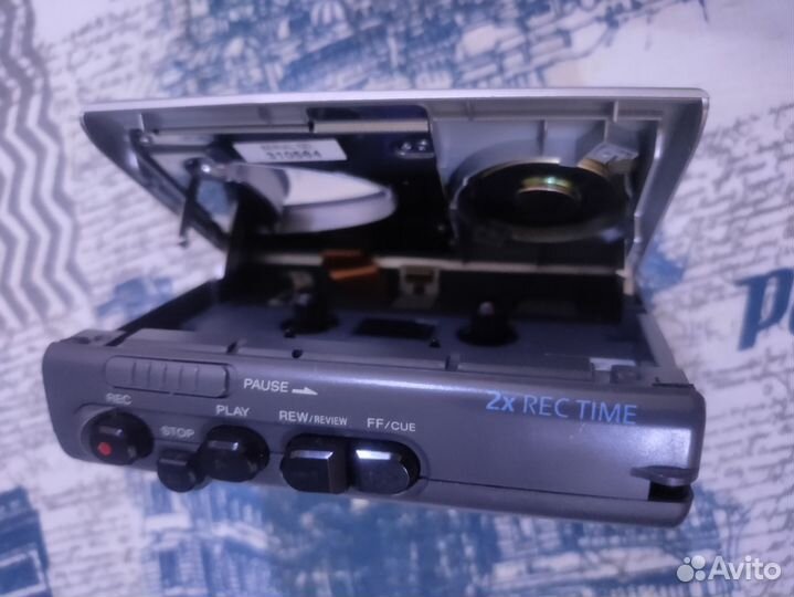 Кассетный диктофон sony