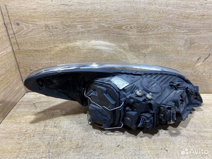 Фара передняя левая Volvo C30 рест Арт. 141962