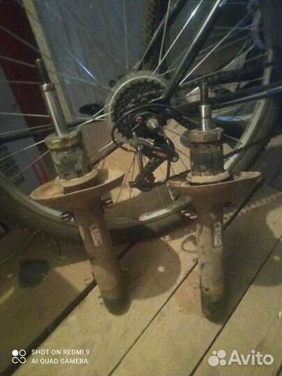 Передние стойки skoda бу рулевая тяга новая