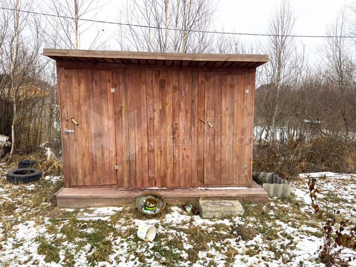 Дача 16 м² на участке 10 сот.