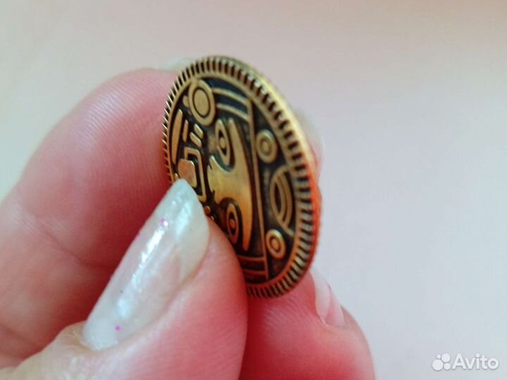 Монета сокровища пятерочки