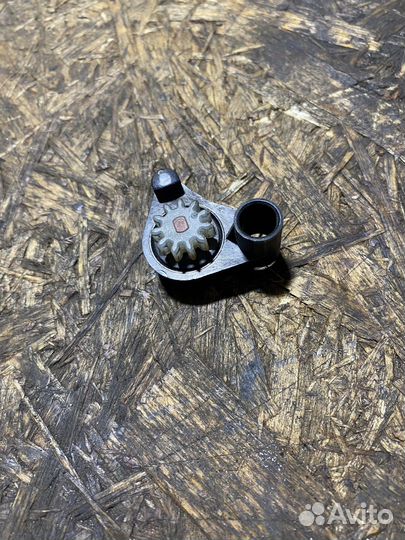 Шестерня бардачка citroen c4