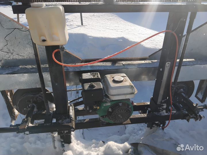 Пилорама с бензиновым двигателем