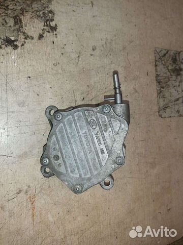 Насос вакуумный Toyota avensis II 2.2TD 2003-2008