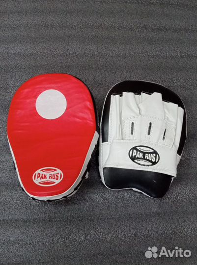 Боксерские лапы кожаные