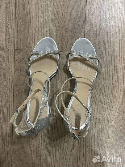 Босоножки badgley mischka 37,5