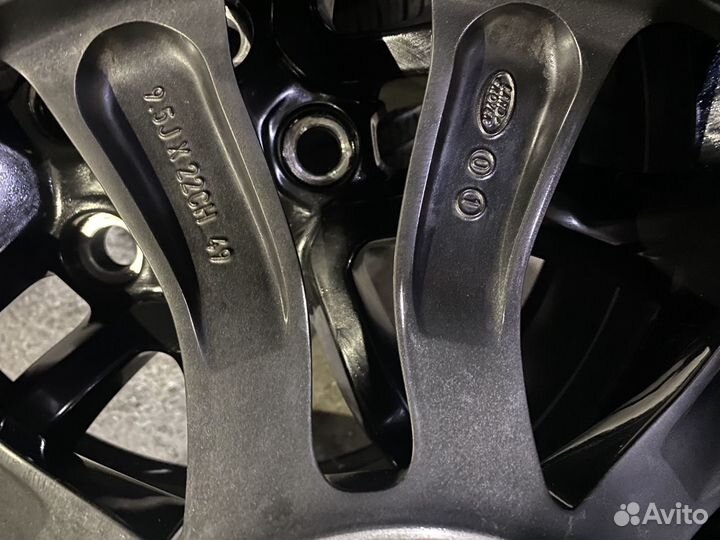 Оригинальные колеса Range Rover Sport SVR R22