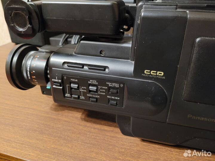 Видеокамера Panasonic NV-M7EG