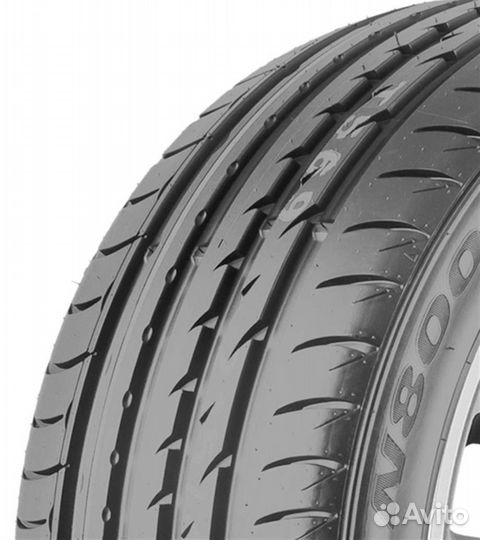 Roadstone N8000 225/40 R18 92Y