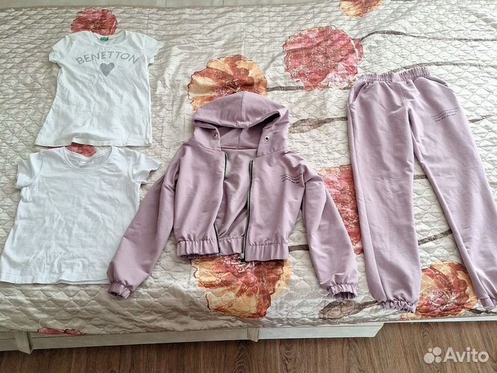 Спортивный костюм р.122-128+2 футболки