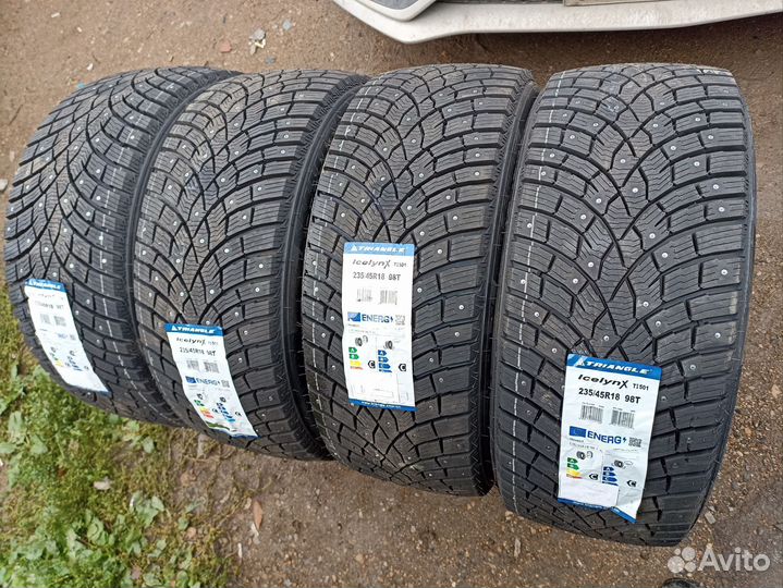 Triangle IcelynX TI501 235/45 R18