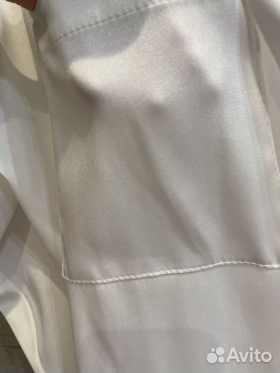 Атласный брючный костюм