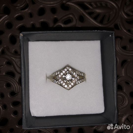 Золотое кольцо 585