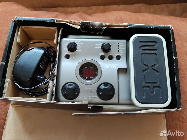 Гитарный процессор Zoom G1X