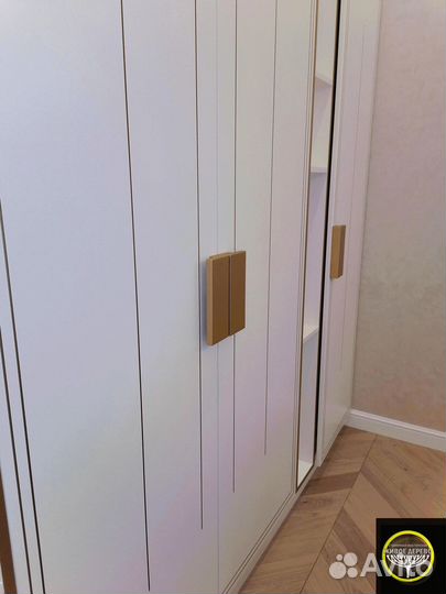 Шкаф pаспашнoй 2 секции