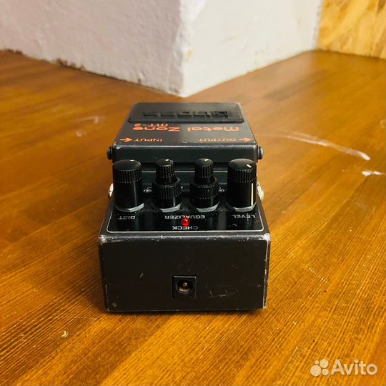 Педаль эффектов для электрогитары boss Metal Zone