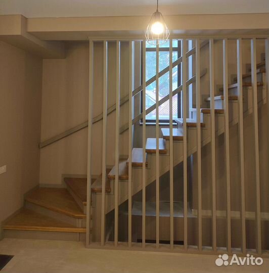 Лестница на второй этаж