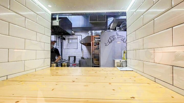 Помещение возле метро 236 м2 под общепит