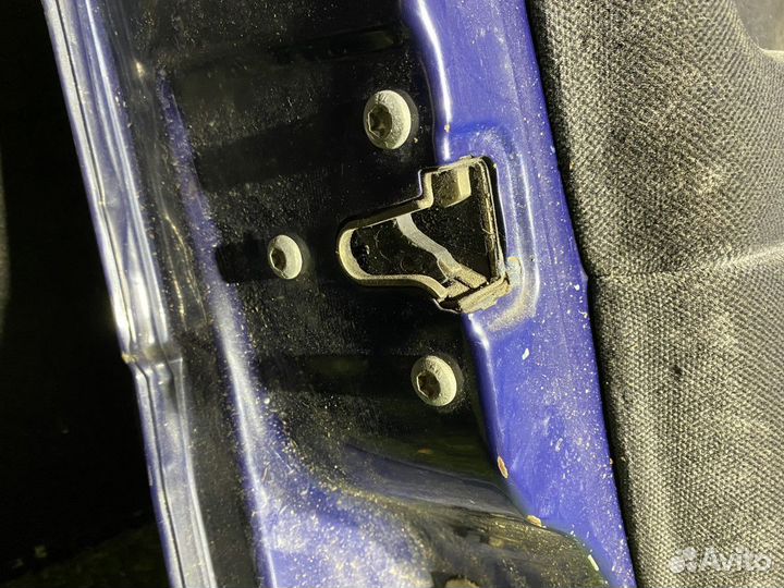 Замок двери передний левый Opel Vectra B