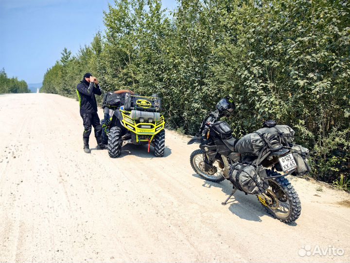 Suzuki DR-Z 400 SM (на эндуро колёсах)