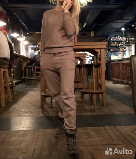 Спортивный костюм женский 42 44