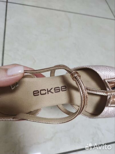 Босоножки для девочки