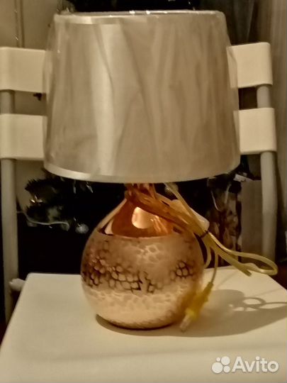 Лампа настольная