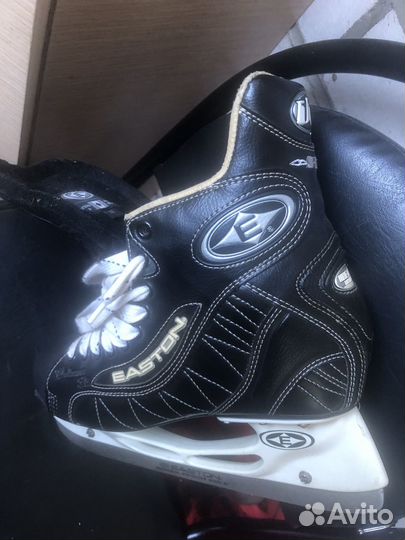 Коньки хоккейные профессиональные