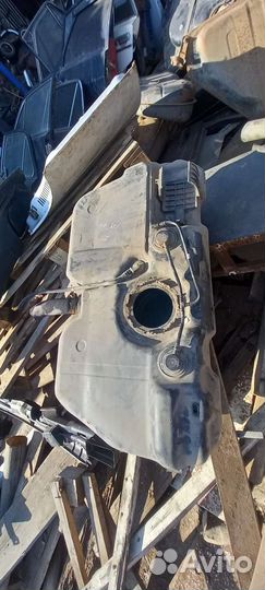 Топливный бак на гранту