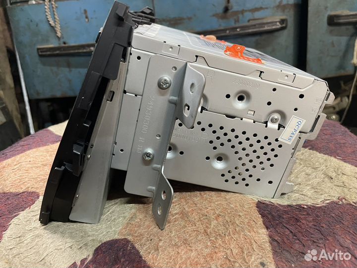 Магнитофон Hyundai SantaFe