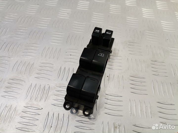 Блок управления стеклоподъемниками Nissan Murano