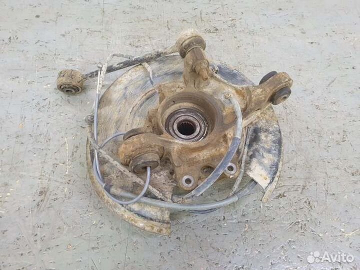 Кулак задний правый Land Rover Range Rover Vogue