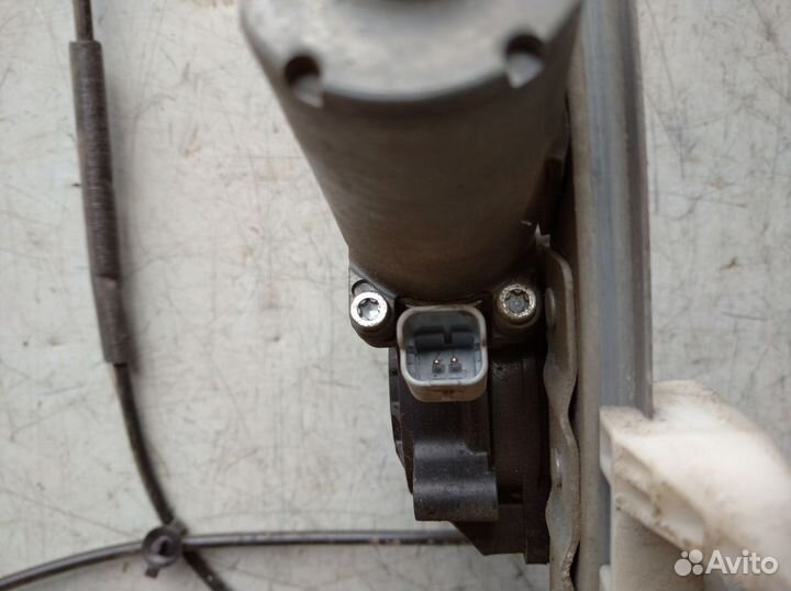 Стеклоподъемник передний правый Пежо 206