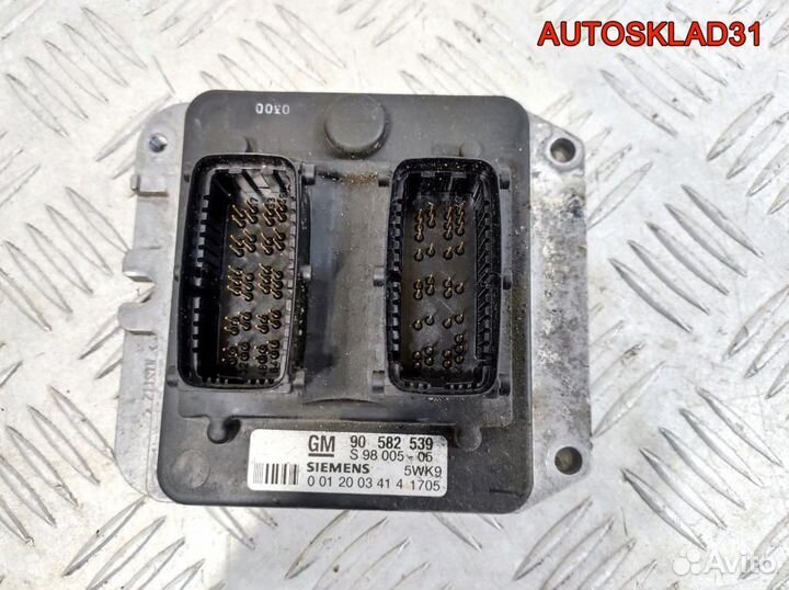 Блок Эбу Opel Vectra B 1.8 X18XE1 90582539