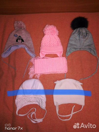 Шапки тёплые для девочки, р. 40-46