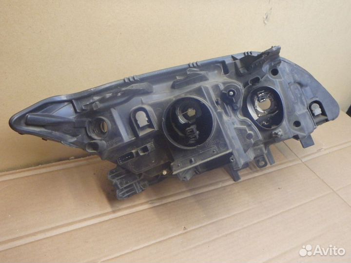 Фара левая Рено Лагуна 3 2008-2011