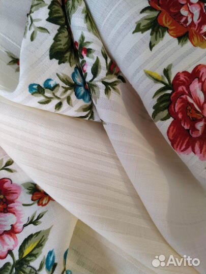 Платок шерстяной павловопосадский