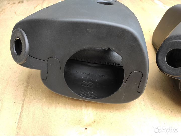 Кожух рулевой колонки на Opel Astra J