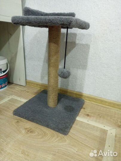 Лежанка для кошек новая
