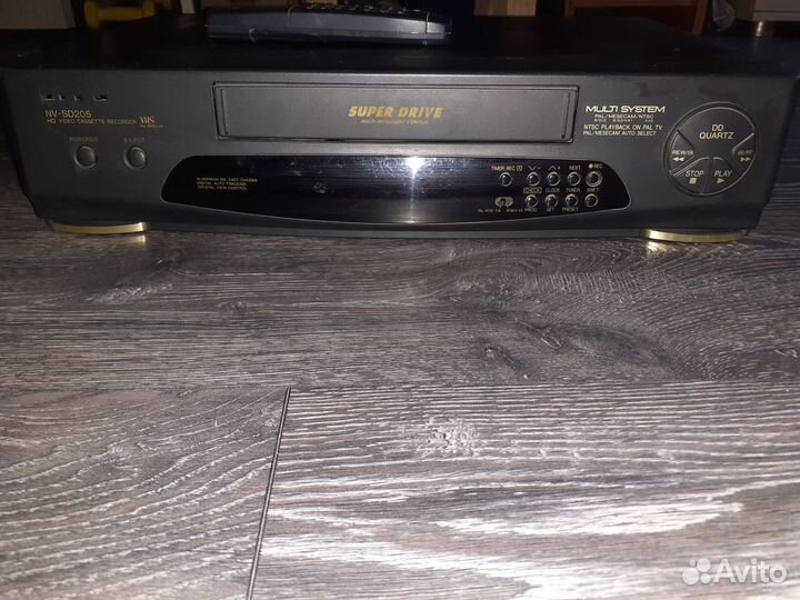 Видеомагнитофон panasonic