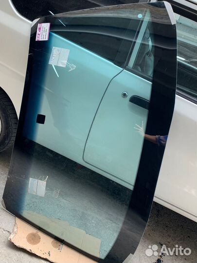 Лобовое стекло Toyota Crown 140 141 Краун 140 141