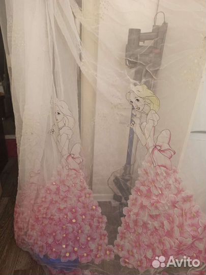 Занавеска в детскую, 5.5 метра с принцессами