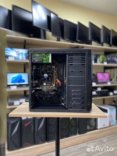 Intel core i3, 8Gb, SSD 240 + HDD 500Gb, GTX 1050