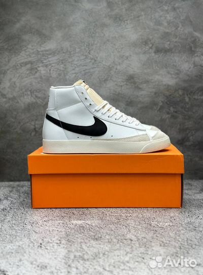 Кроссовки Nike Blazer mid 77