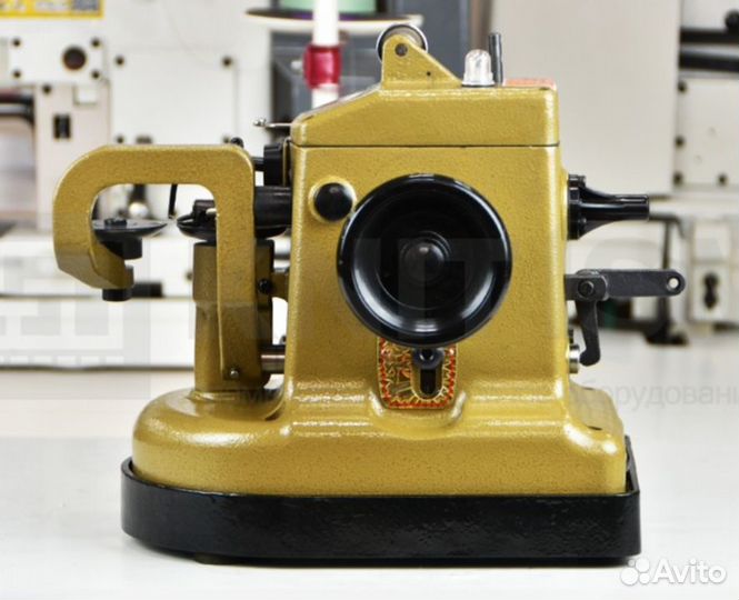 Машина скорняжная в комплекте