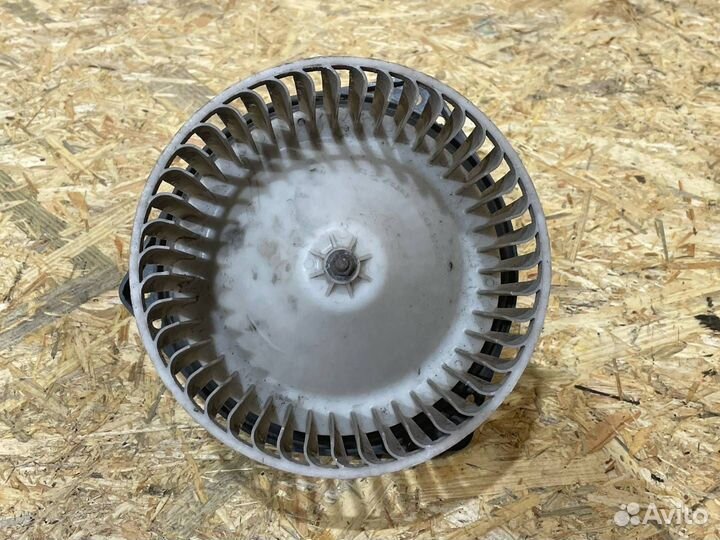 Моторчик печки Subaru Legacy 2 1996 6270030352