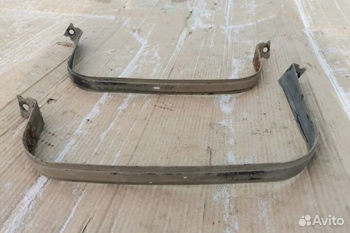 Крепление топливного бака Volkswagen Tiguan