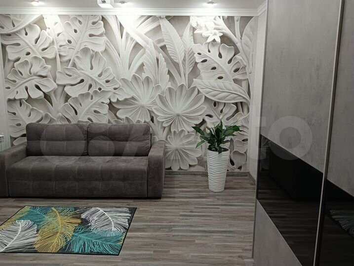 2-к. квартира, 57 м², 2/9 эт.